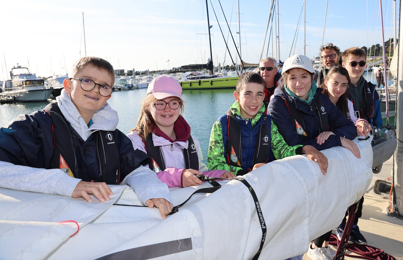 EN IMAGES. Un grand soleil, des voiles et le plein de sourires !