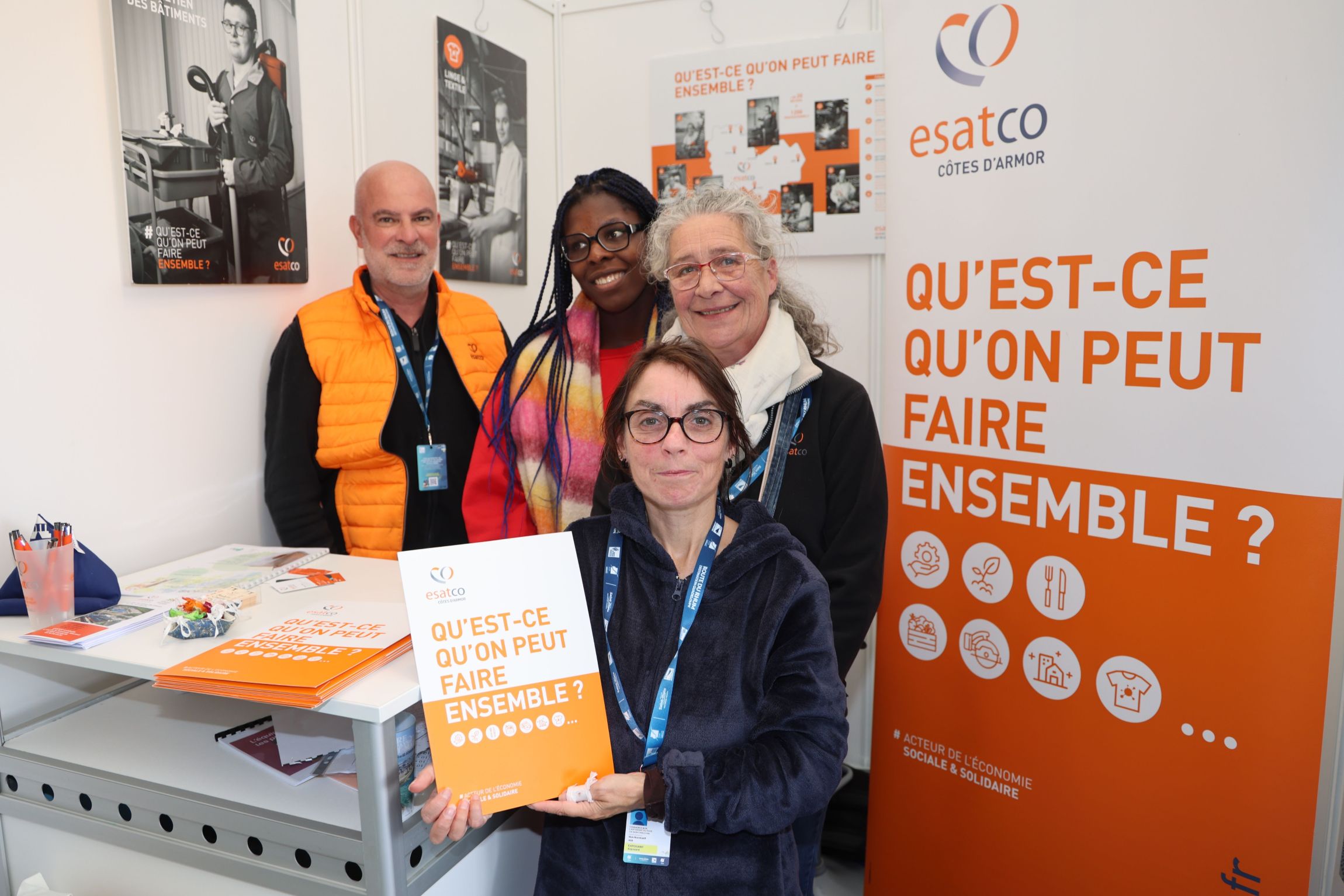Un stand esatco au village officiel de la Route du Rhum 2026 !